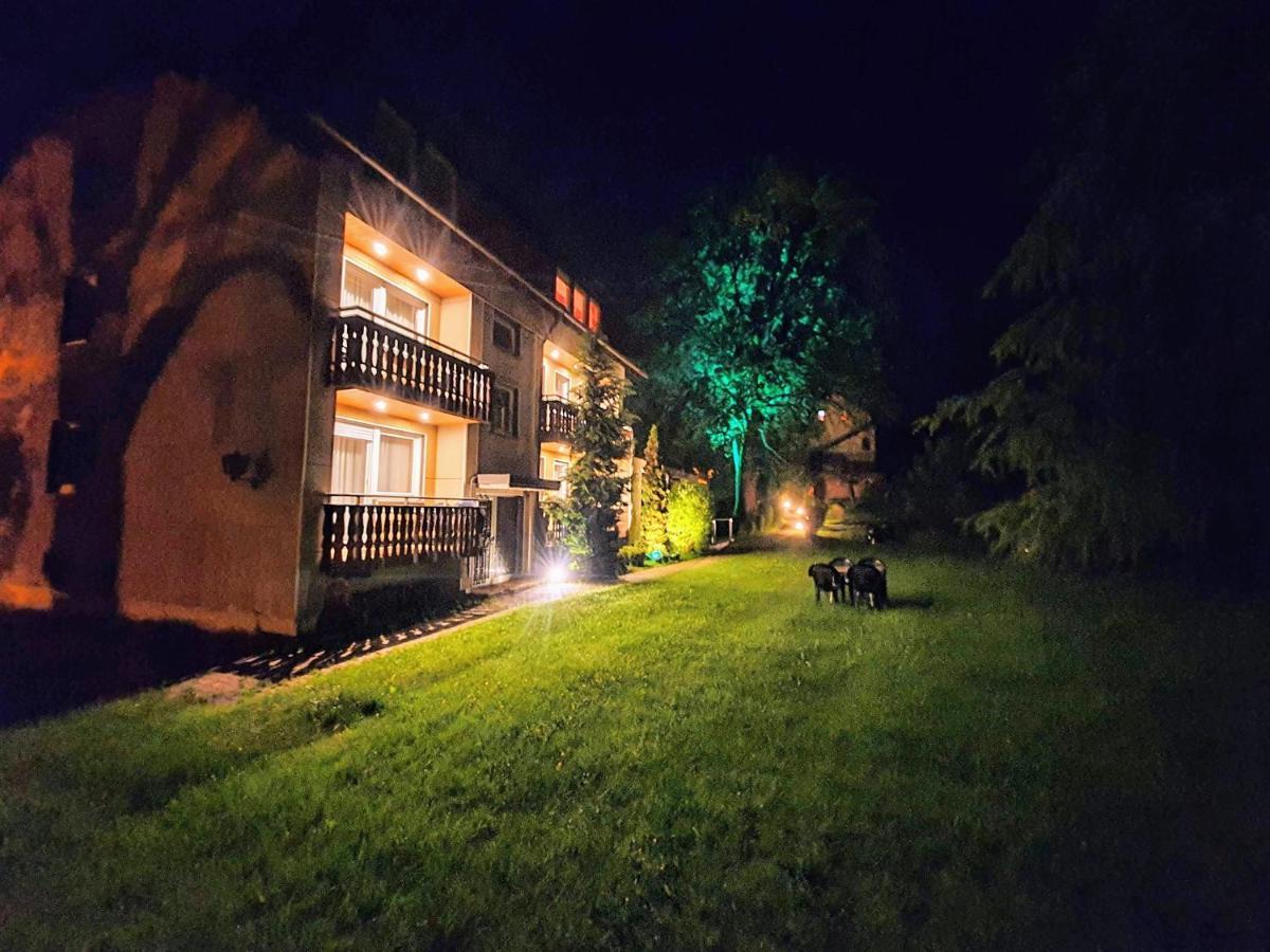 Hotel Gasthof zum goldenen Hirschen Geroldsgrun Exterior foto